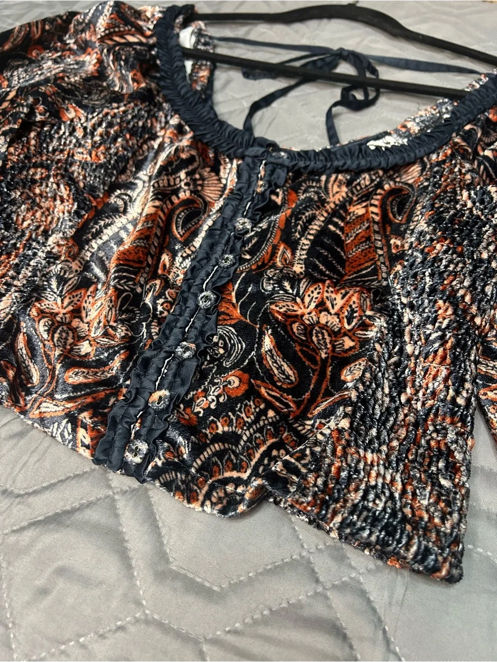 Free People Paisley Velvet Smocked Balloon sleeves Crop Top size s